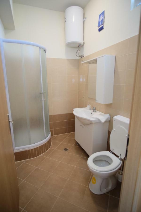 Apartmani Viktorija Vrana  Εξωτερικό φωτογραφία