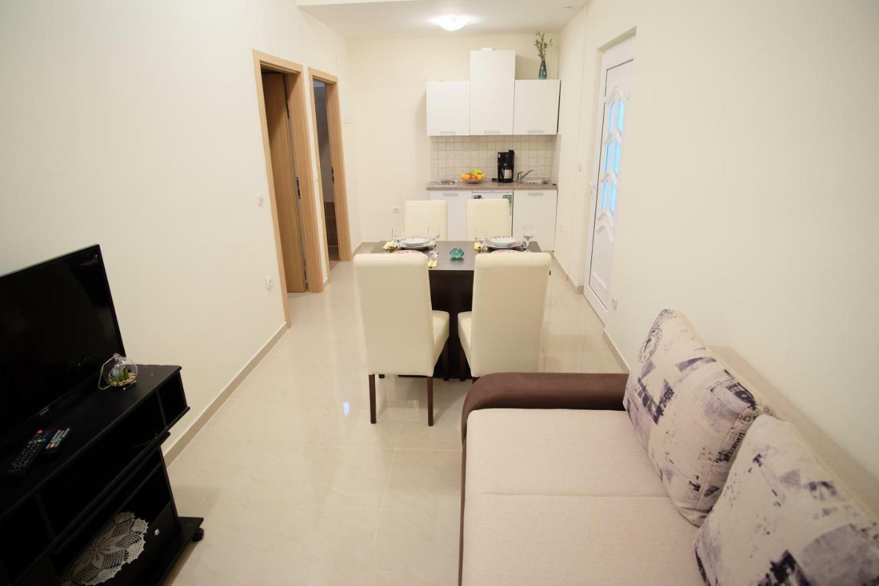 Apartmani Viktorija Vrana  Εξωτερικό φωτογραφία
